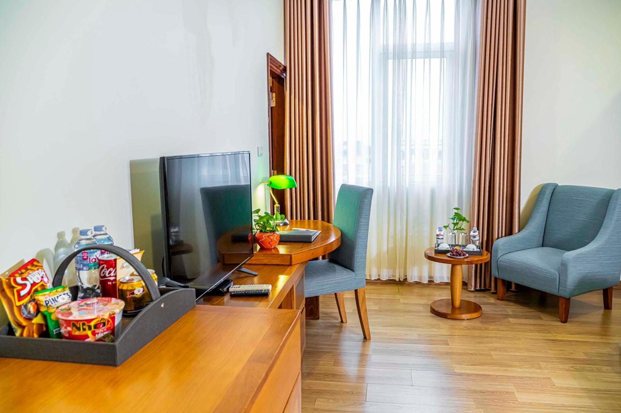 Hoang Son Peace Hotel Ніньбінь Екстер'єр фото
