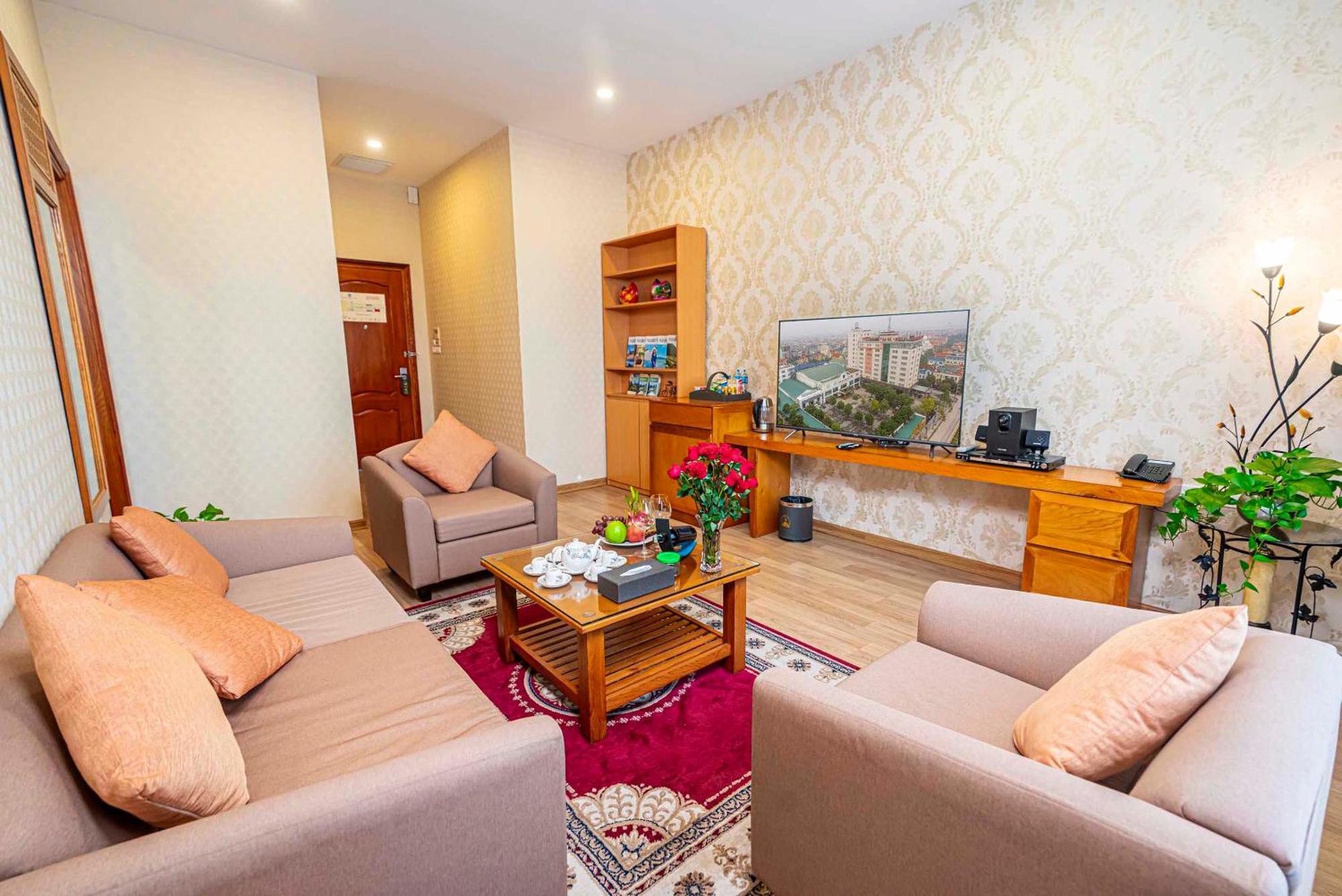 Hoang Son Peace Hotel Ніньбінь Екстер'єр фото
