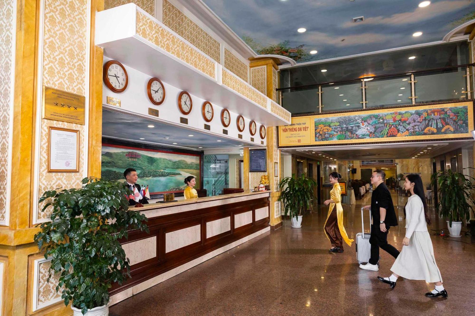 Hoang Son Peace Hotel Ніньбінь Екстер'єр фото
