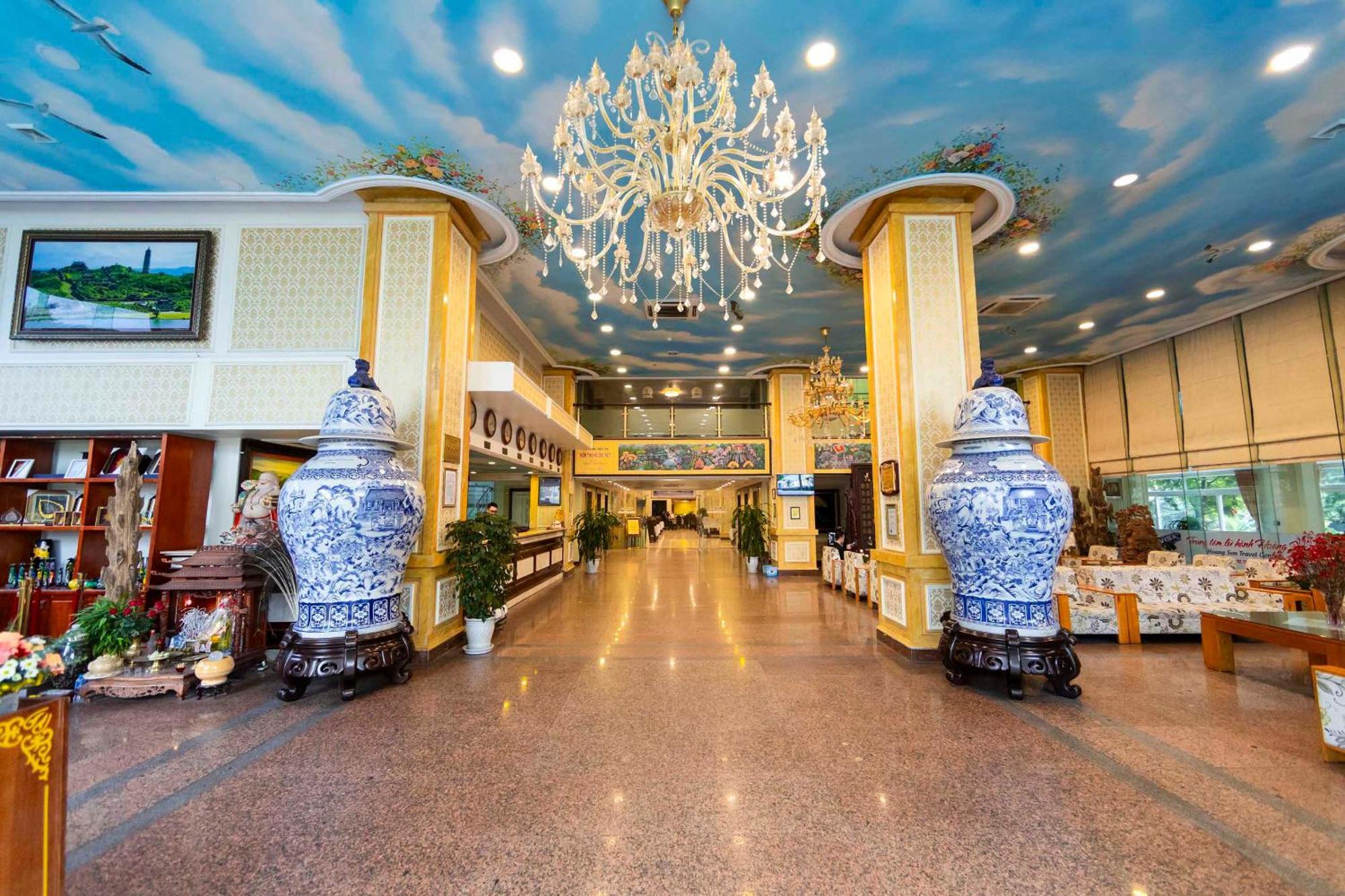Hoang Son Peace Hotel Ніньбінь Екстер'єр фото