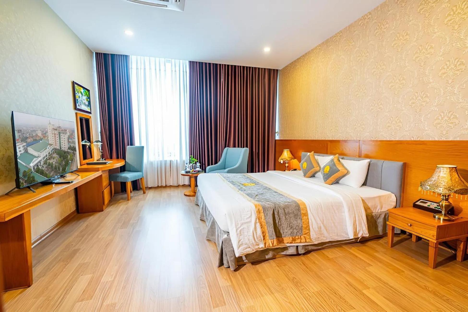 Hoang Son Peace Hotel Ніньбінь Екстер'єр фото